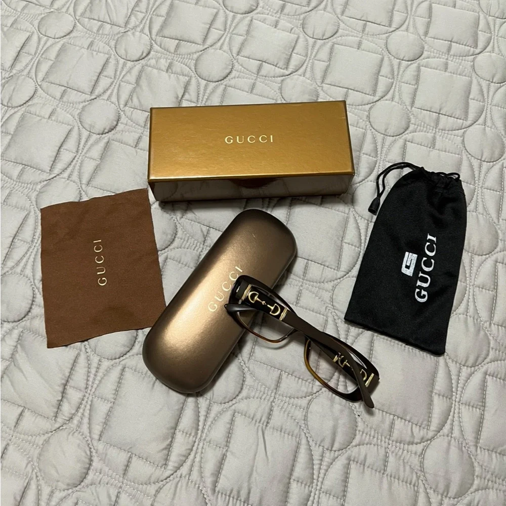 💎Gucci Glasses in Black with Gold Accents💎 - Picture 3 of 5